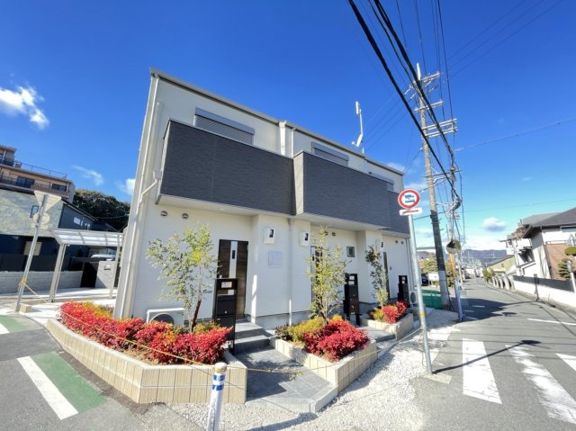 宝塚市鹿塩の賃貸