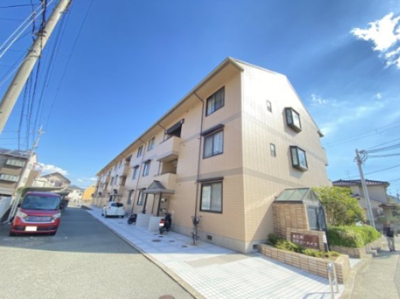 宝塚市鹿塩の賃貸